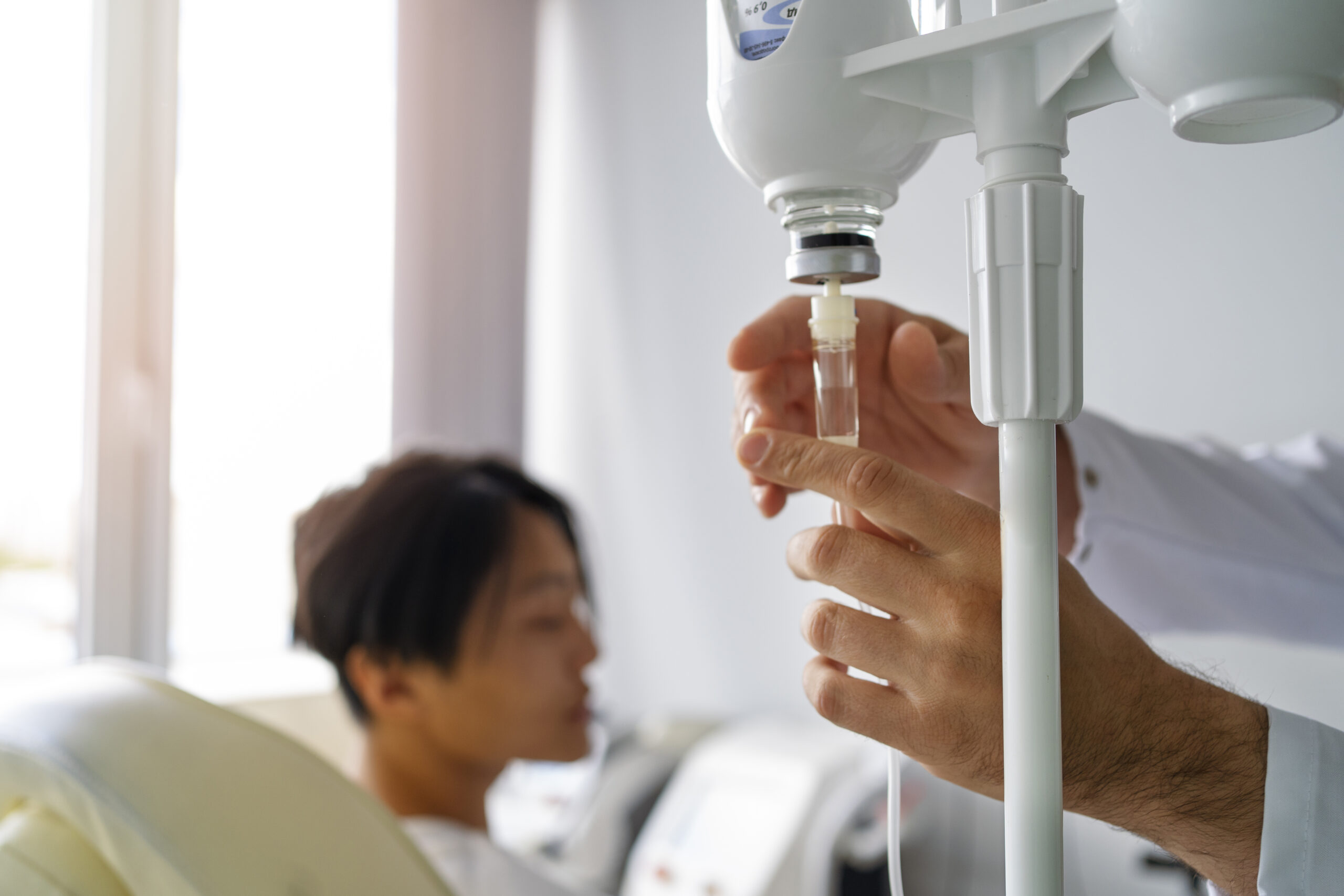 side-view-cancer-patient-hospital